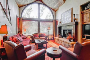 Highlands Westview 303 by East West Hospitality